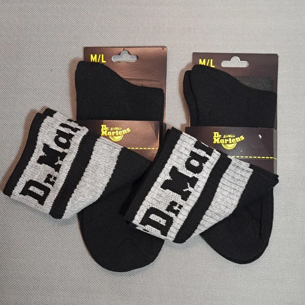 2-Pairs Dr. Martens Crew Socks Athletic‎ Logo Black/Gray Size M/L